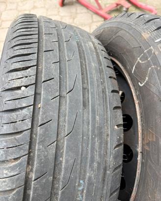 Gomme auto