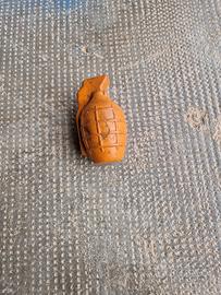 simulacro bomba a mano