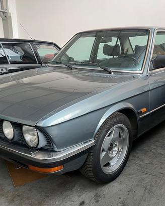 Bmw 520 i modello e28