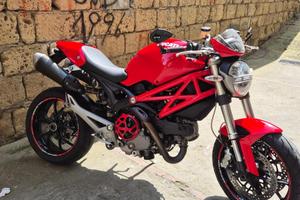 Ducati Monster 1100
