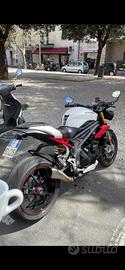 Speed triple R