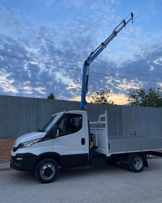 Iveco daily 35q GRU NUOVA 3 sfili