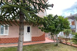 Appartamento con giardino