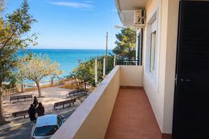 Capo Rizzuto a pochi passi dalla spiaggia