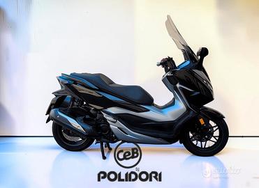 Honda Forza 300