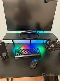 Scrivania Gaming / PC con LED RGB