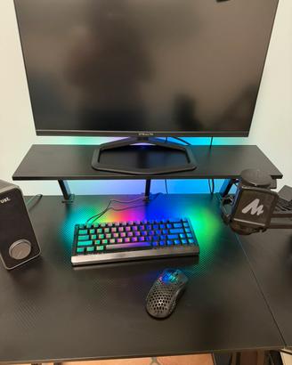 Scrivania Gaming / PC con LED RGB