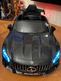 Macchina elettrica per bambini con telecomando