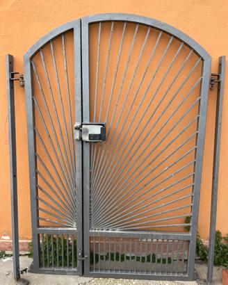 Cancello doppia anta manuale