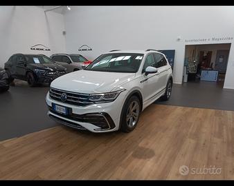 VOLKSWAGEN Tiguan II 2021 - Tiguan 2.0 tdi R-Line