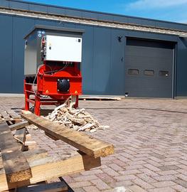 Macinatore bancali/pallet in legno e plastica