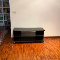 Mobiletto TV con rotelle