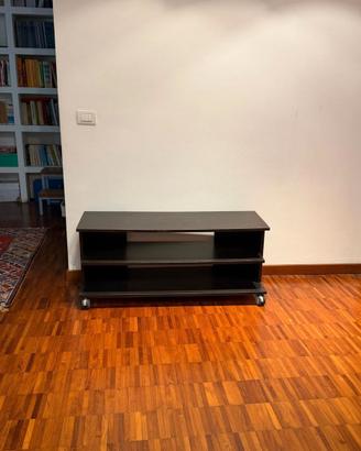 Mobiletto TV con rotelle