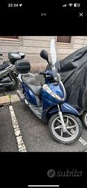 Scooter Honda SH 300 km 25.000 anno 2010