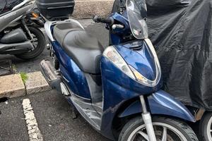 Scooter Honda SH 300 km 25.000 anno 2010