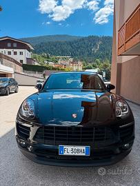 PORSCHE MACAN S