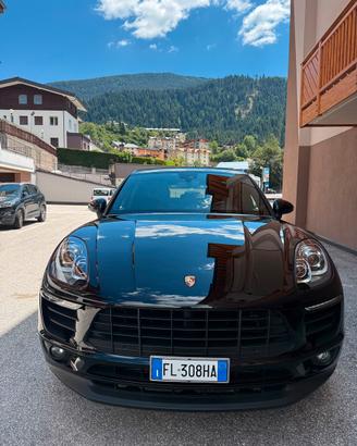 PORSCHE MACAN S