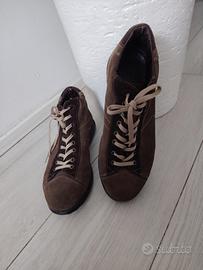 Scarponcini da uomo con lacci 