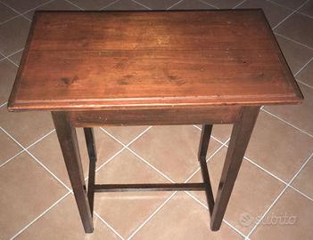 Tavolino antico in legno