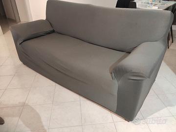 Divano letto.