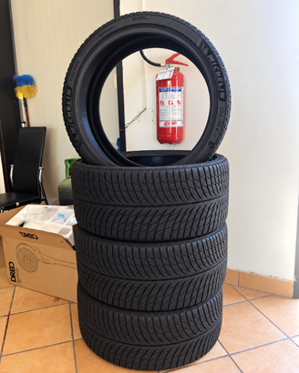 Gomme per Audi RS6 C8  – 285/30 R22 – INVERNALI