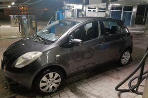 Toyota Yaris 08