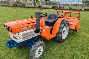 Trattore Kubota 16 cavalli