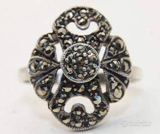 Splendido Antico anello argento marcasite