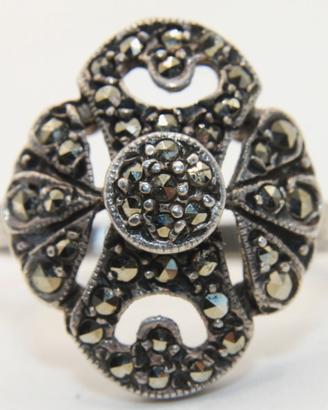 Splendido Antico anello argento marcasite