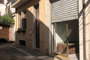 Locale in Via Fratelli Bandiera, 18