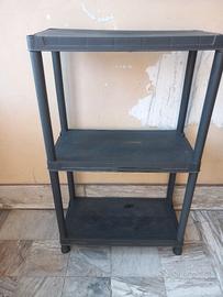 scaffale in polipropilene a 3 ripiani