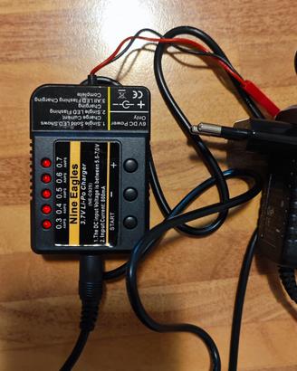 CARICABATTERIE LIPO 3,7 V