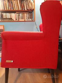 Poltrona bergère a orecchi da salotto.