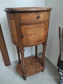 Tavolino ovale impiallacciato