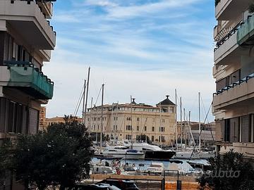 Via arsenale:bivani+servizio per ufficio