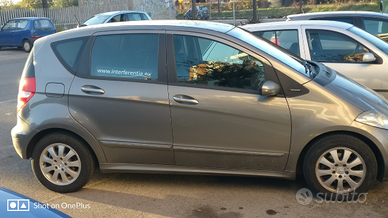 MERCEDES CLASSE A CDI 180 8 gomme nuove