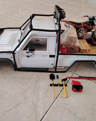 Toyota LC70 Hard Body Scaler Custom - Luci e KTM
