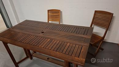 Tavolo in legno pieghevole + 8 sedie 
