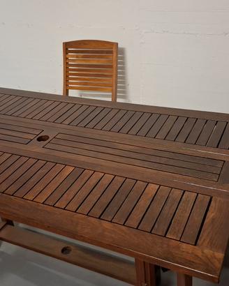 Tavolo in legno pieghevole + 8 sedie 
