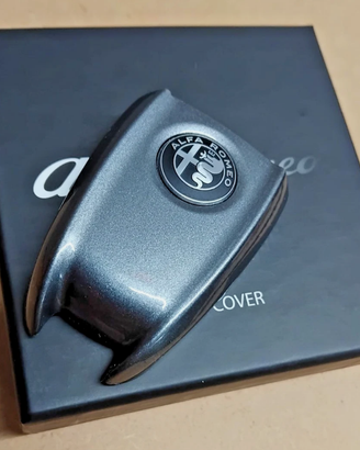 Cover  mostrina chiave originale Giulia Stelvio