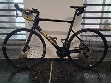 bici corsa in carbonio