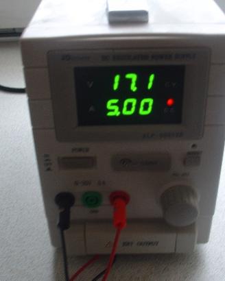 Alimentatore da banco Alp 3005 xe