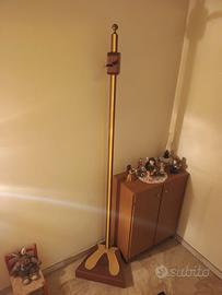 Misura altezza persone in legno