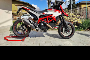 Ducati hypermotard 821 SP 2015