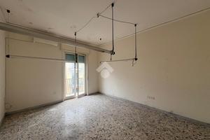 3 LOCALI A MARANO DI NAPOLI