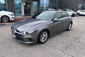 MERCEDES-BENZ A 180 d Automatic Business Extra