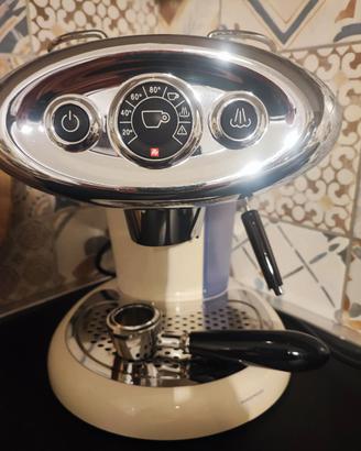 Macchina caffè illy