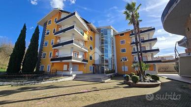 4 LOCALI A MONTALTO UFFUGO