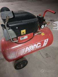 compressore  50 lt + accessori