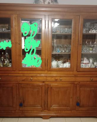 Credenza in stile